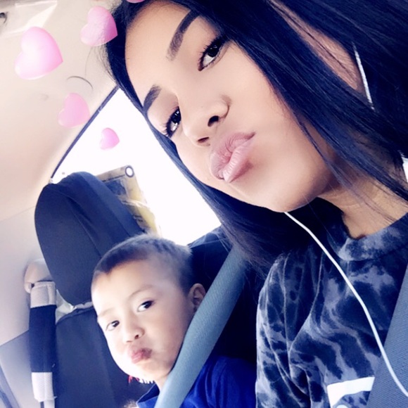 Isabel Antonio - Poshmark Profile Picture of Isabel Antonio (@isabel_antonio) on Poshmark