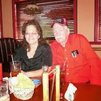 Profile Picture of Paula Farmer (@reneefarmer99) on Twitter