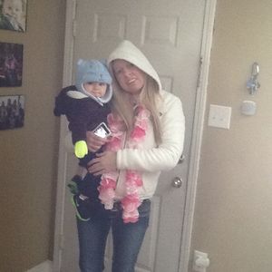 Profile Picture of Crystal Watts (@cwatts1982) on Myspace