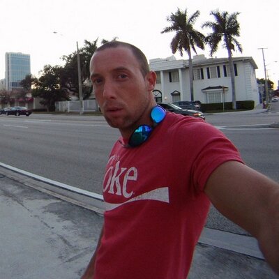 Profile Picture of Dustin McMahon (@carlomcman) on Twitter