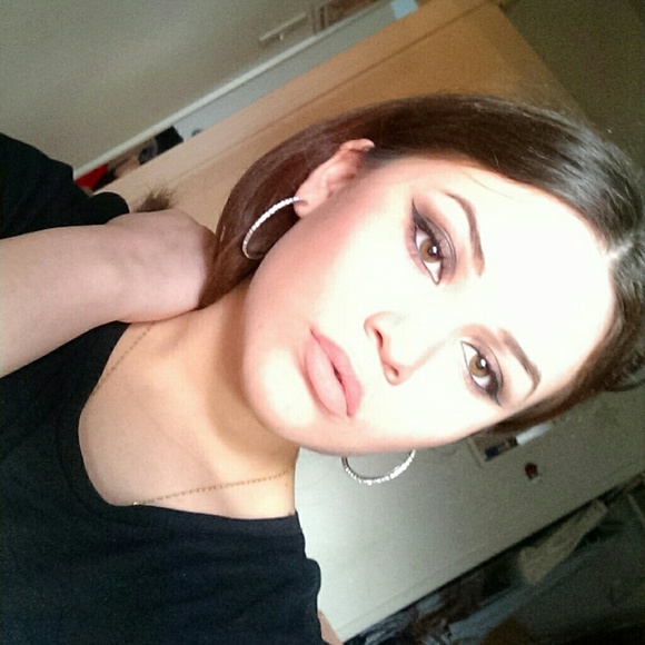 Profile Picture of Priscilla Vargas (@prissccilla_) on Poshmark