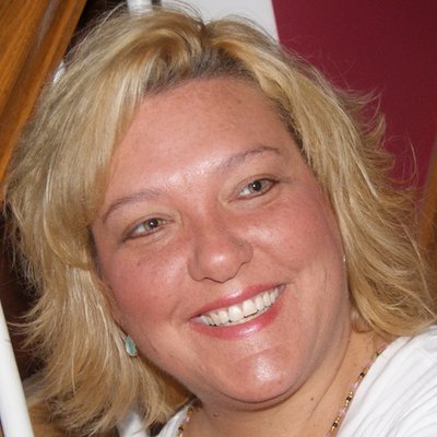 Profile Picture of Brooke Stockton (@KANDKDESIGNSNET) on Twitter
