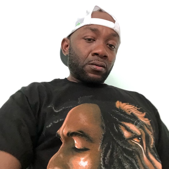 Profile Picture of Collins Wiafe (@barima) on Poshmark