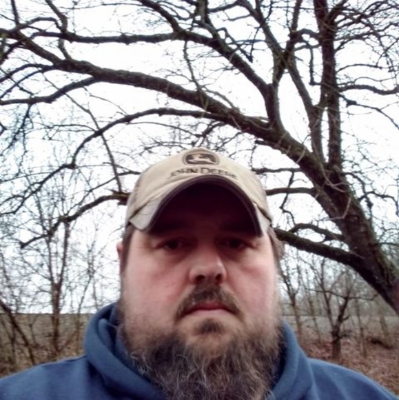 Profile Picture of Bill Wade (@billpwade1984) on Poshmark