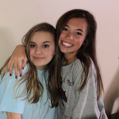 Profile Picture of Elizabeth Craig (@elizabethccraig) on Twitter
