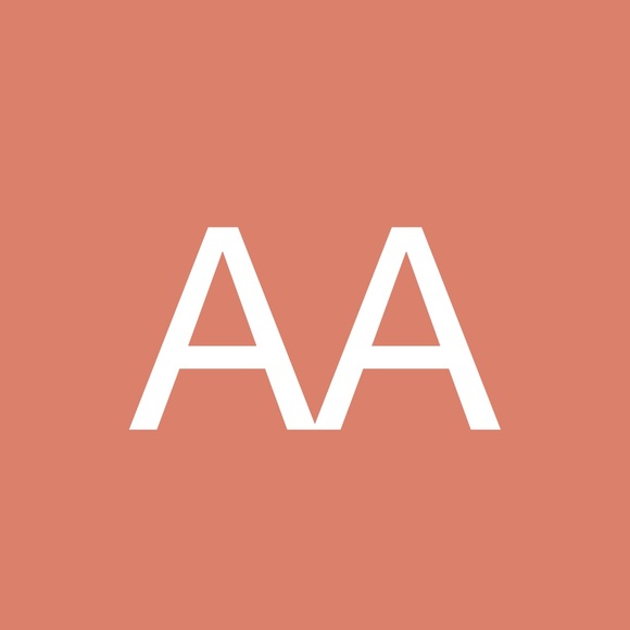 Profile Picture of Alexa Adams (@alexaadams135) on Poshmark