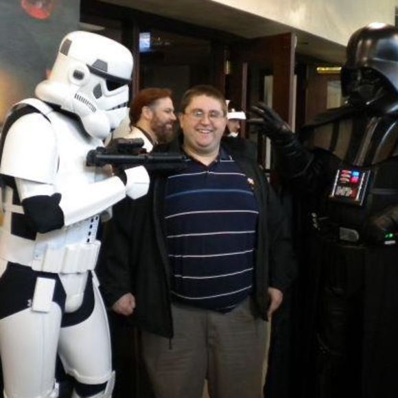 Profile Picture of Cliff Thompson (@cliff444) on Poshmark