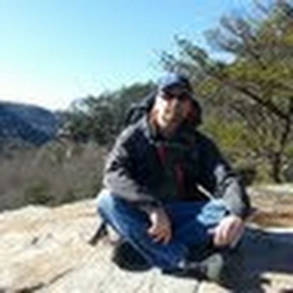 Profile Picture of Cole Houchens (@chouchens) on Poshmark