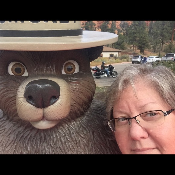 Profile Picture of Diane Newcomb (@dianenewcomb1) on Poshmark