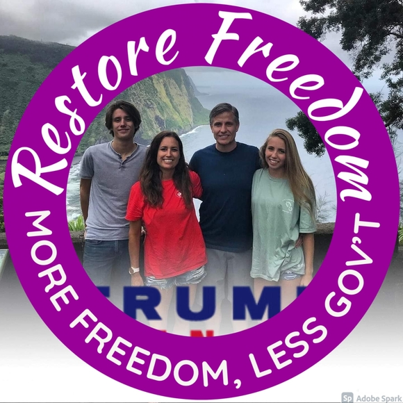 Profile Picture of Krista Zurawski (@appling1) on Poshmark