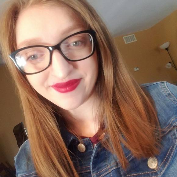 Profile Picture of Alexis Costa (@thenose) on Poshmark