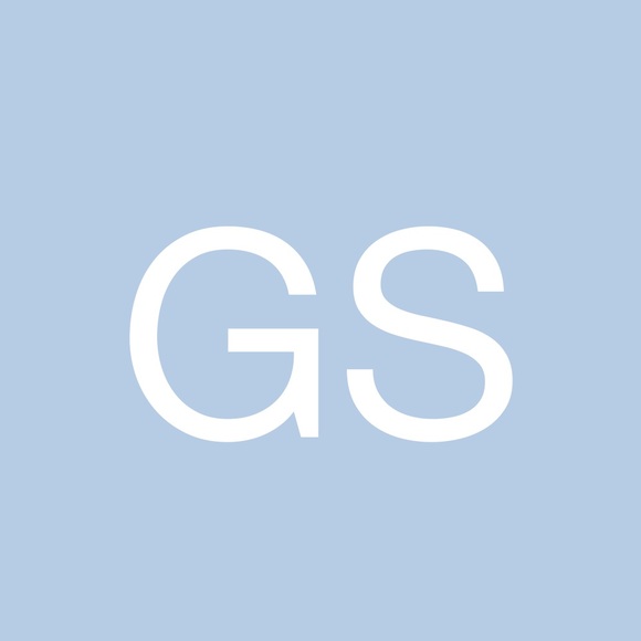 Profile Picture of Grace Sandner (@grenadas) on Poshmark