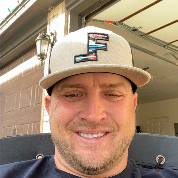 Profile Picture of Randy Rowland (@randyrowland) on Poshmark