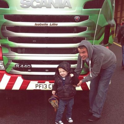 Profile Picture of Jason Fogarty (@jasonprouddaddy) on Twitter