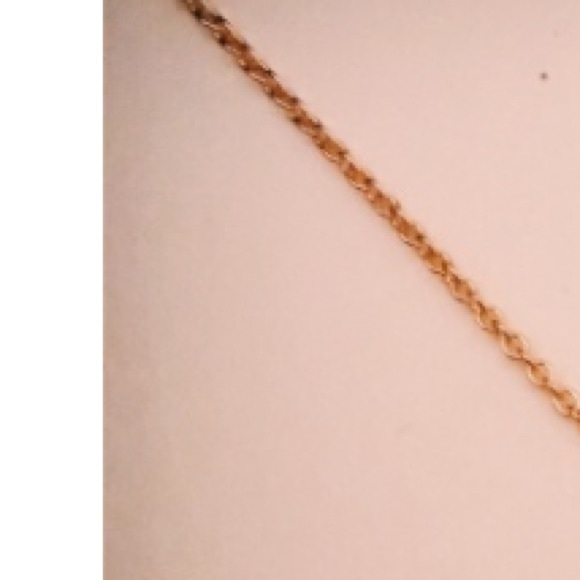 Profile Picture of Ashley Michell (@ashleyyzam) on Poshmark