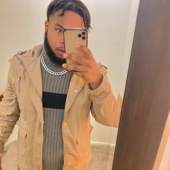 Profile Picture of Michael Dixon (@drippymike) on Poshmark