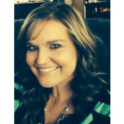Profile Picture of Tori MacKenzie (@ToriMacK33) on Twitter