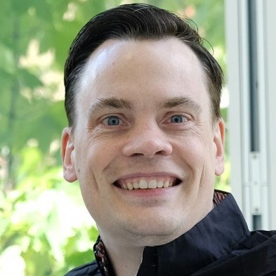 Profile Picture of Lee Holmes (@Lee_Holmes) on Twitter