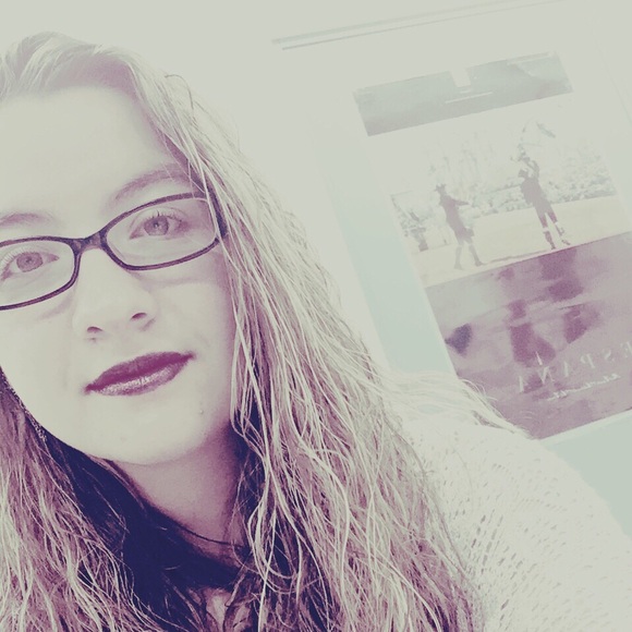 Profile Picture of Ferdana Zendeli (@ferdana13) on Poshmark