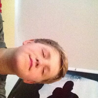 Profile Picture of Grant Bowbow (@Bower_p0wer) on Twitter