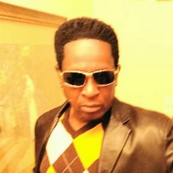 Profile Picture of Dwight Smith (@dwightsmith640) on Poshmark