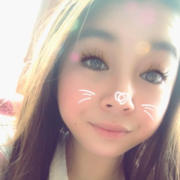 Profile Picture of Hannah Kolb (@hann_09) on Poshmark