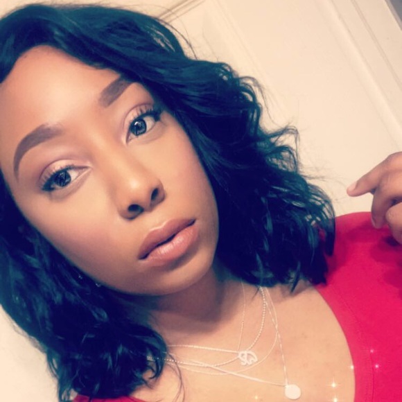 Profile Picture of Olisa Brobbey (@rajebrobbey) on Poshmark