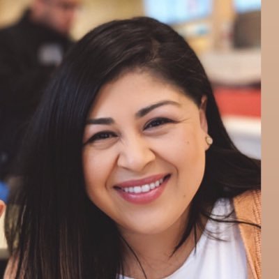 Profile Picture of Lisette Quintana (@LisetteQuint) on Twitter