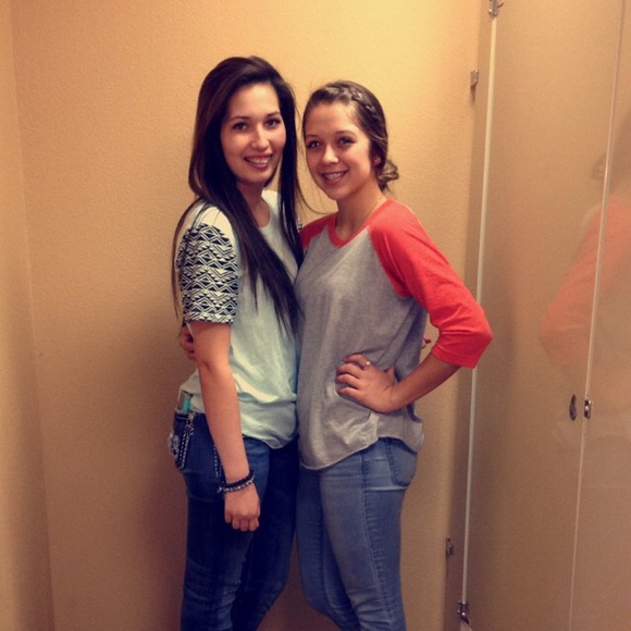 Profile Picture of Jordyn Nichols (@jordyn_15) on Poshmark