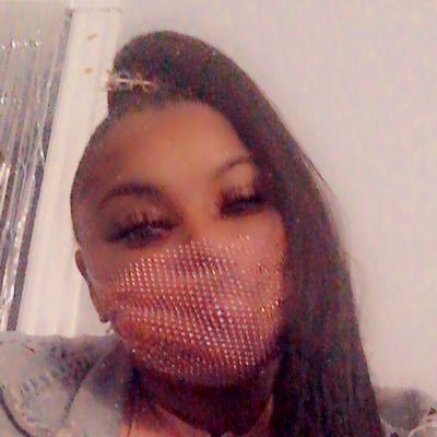 Profile Picture of Stephanie Redd (@Pretty_N_Redd) on Twitter