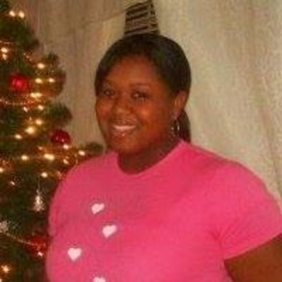 Profile Picture of Brandi Bryant-bell (@bryantbb) on Poshmark