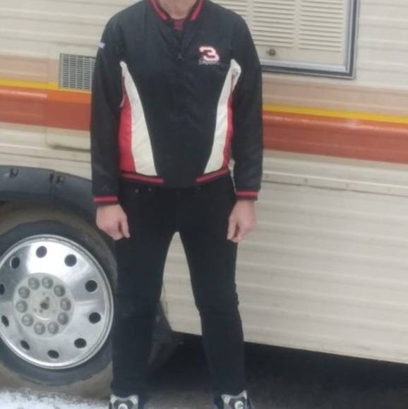 Profile Picture of James Bonham (@james_bonham) on Poshmark