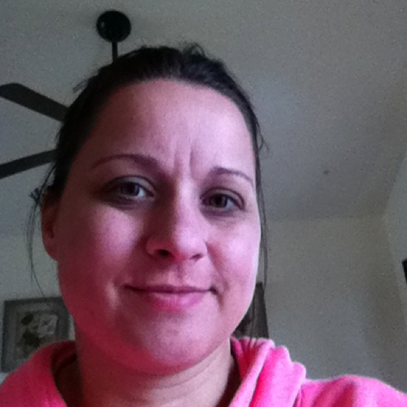 Profile Picture of Michelle Rapchak (@mrapchak) on Poshmark