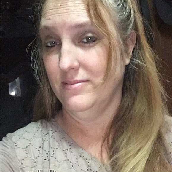 Profile Picture of Tracy Goodwin (@bestnana32335) on Poshmark