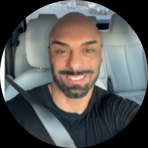 Shawn Harb - Poshmark Profile Picture of Shawn Harb (@shawnharb) on Poshmark