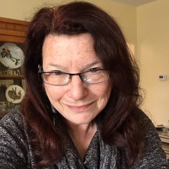 Profile Picture of Susan Zaroff (@slrhz1955) on Poshmark