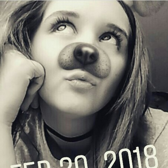 Profile Picture of Jayla Mulkey (@jaylamulkey24) on Poshmark