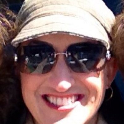 Profile Picture of Amber Pearce (@APearce98) on Twitter