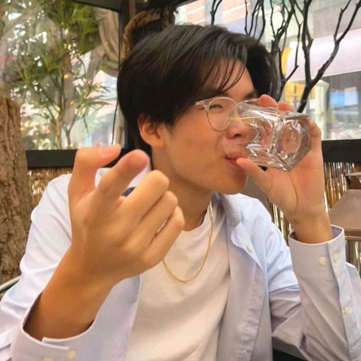 Profile Picture of Roland_Duro (@roland_duro) on Tiktok