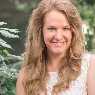 Profile Picture of Andrea Peters (@HeartGardeners) on Twitter