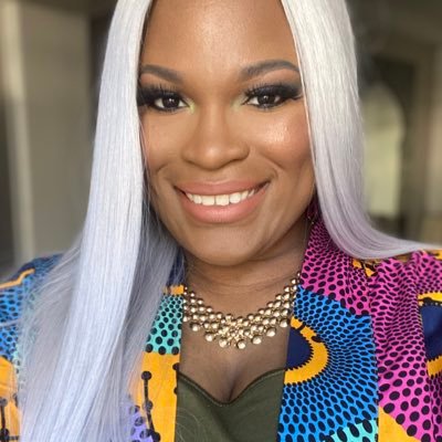 Profile Picture of Taria Connor (@TariaLynnMUA) on Twitter