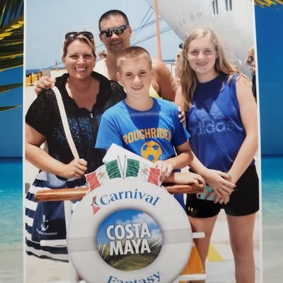 Profile Picture of Shelly Huston (@ShellyHuston3) on Twitter