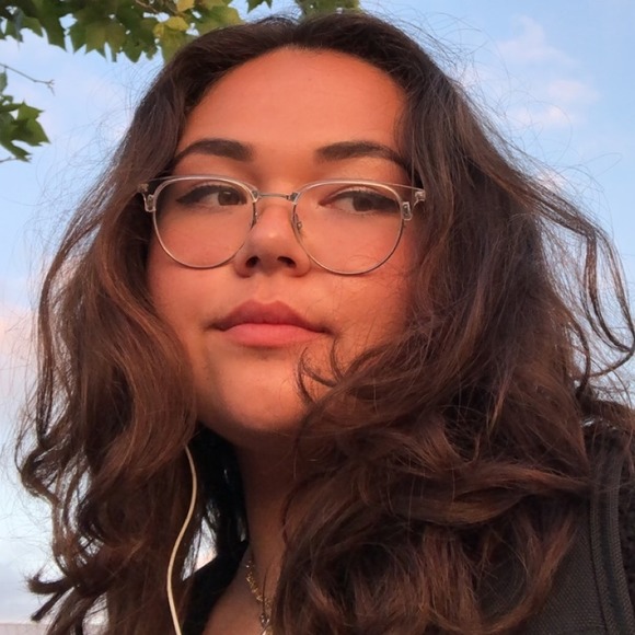 Profile Picture of Megan Waldau (@megwaldz) on Poshmark