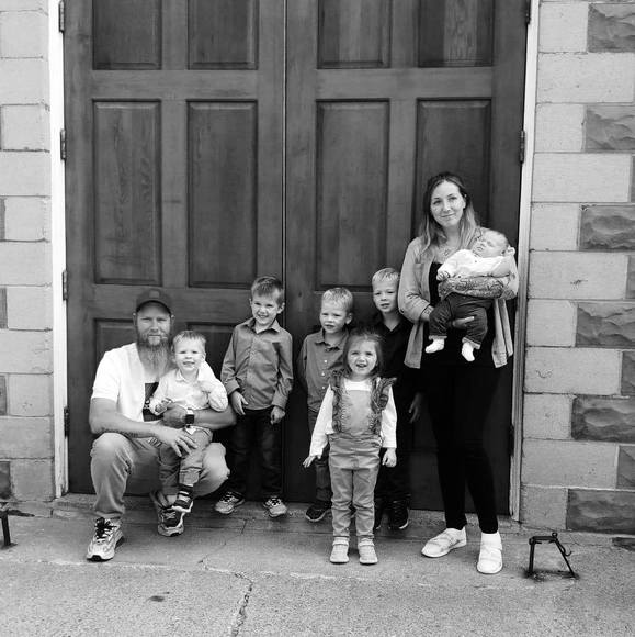 Profile Picture of Sarah-maude Drapeau (@amelyhopelove) on Poshmark