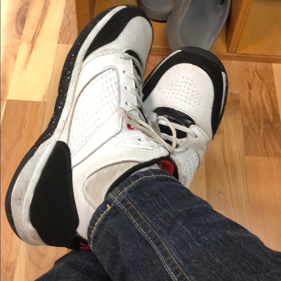 Profile Picture of Thomas Mcdaniel (@hoodiethomas) on Poshmark