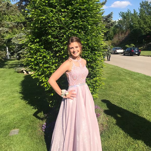 Profile Picture of Mckenna Sajkowski (@msajkowski) on Poshmark
