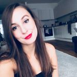 Profile Picture of Diana Toth (@dianas.paw) on Instagram