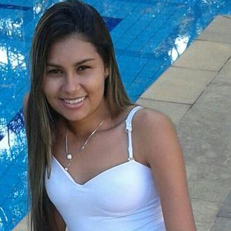 Profile Picture of Monique Barboza (@moniqueti401) on Twitter