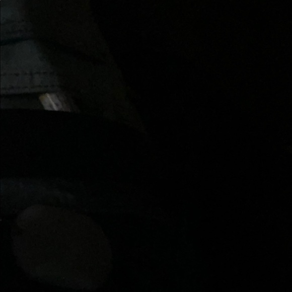 Profile Picture of Gilbert Pena (@igrafx) on Poshmark