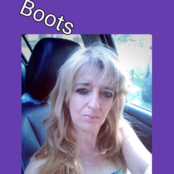 Profile Picture of Carol Womack (@womackcrol45) on Poshmark